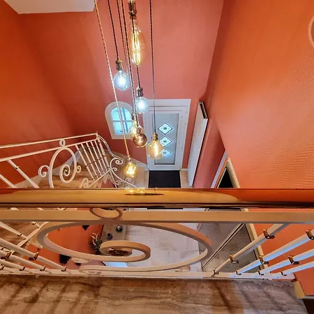 Spacieuse Avec Et Jardin Privé - Proche Paris - Fr-1-527-67 * Porcheville